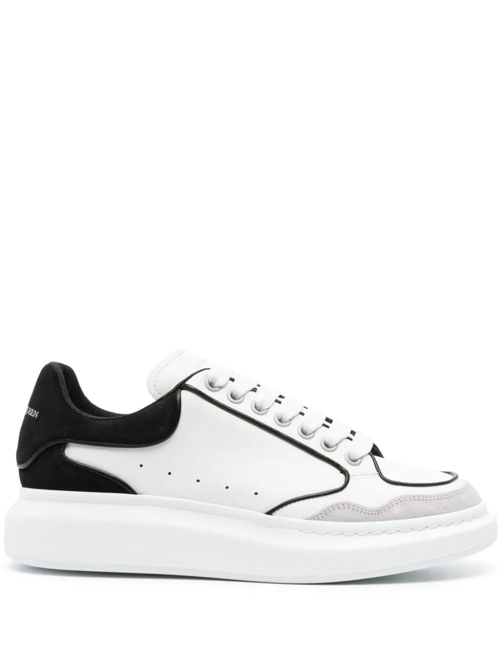 Alexander McQueen    Alexander Mc Queen Oversized Leather Sneakers