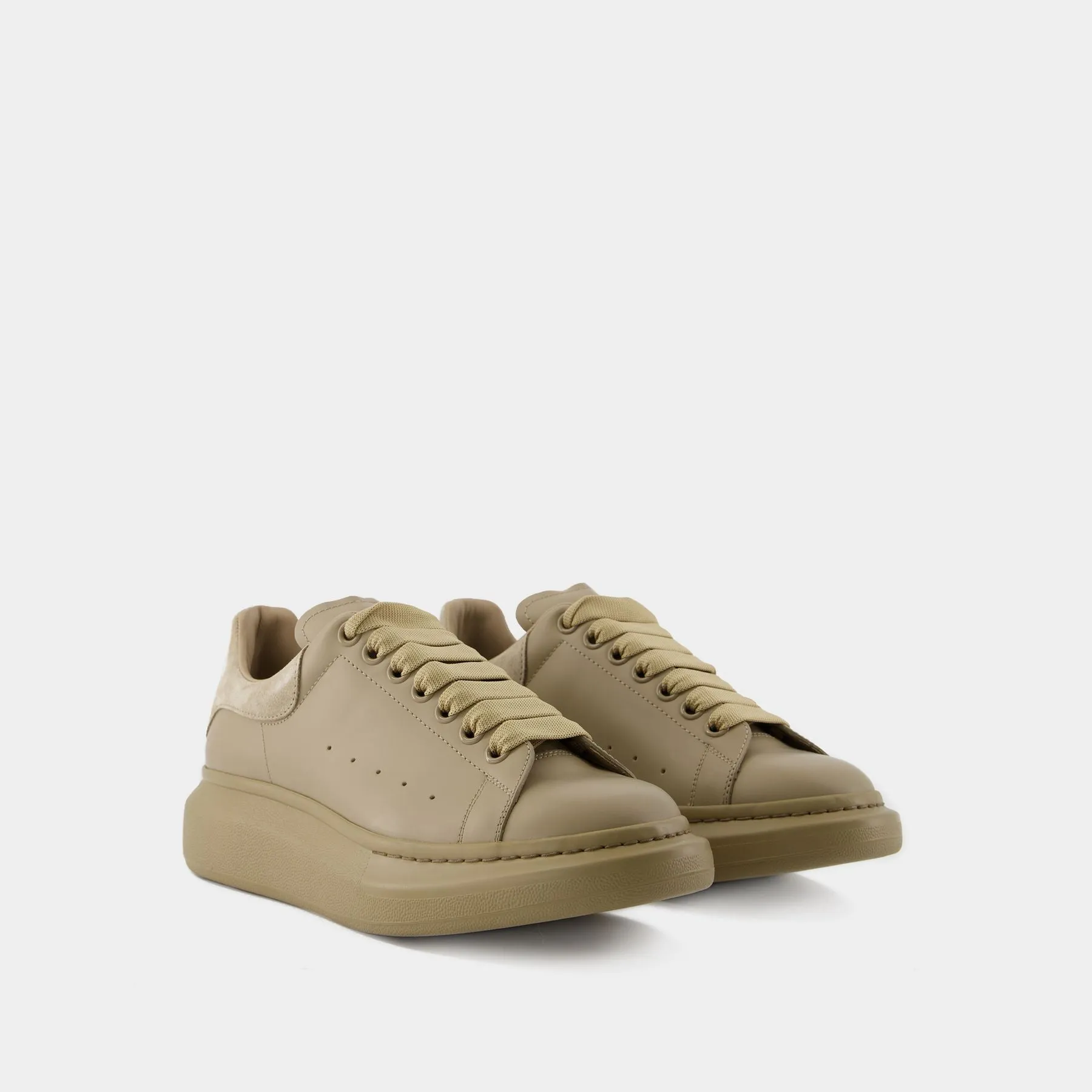 Alexander McQueen  Oversized Sneakers - Alexander McQueen - Leather - Brown