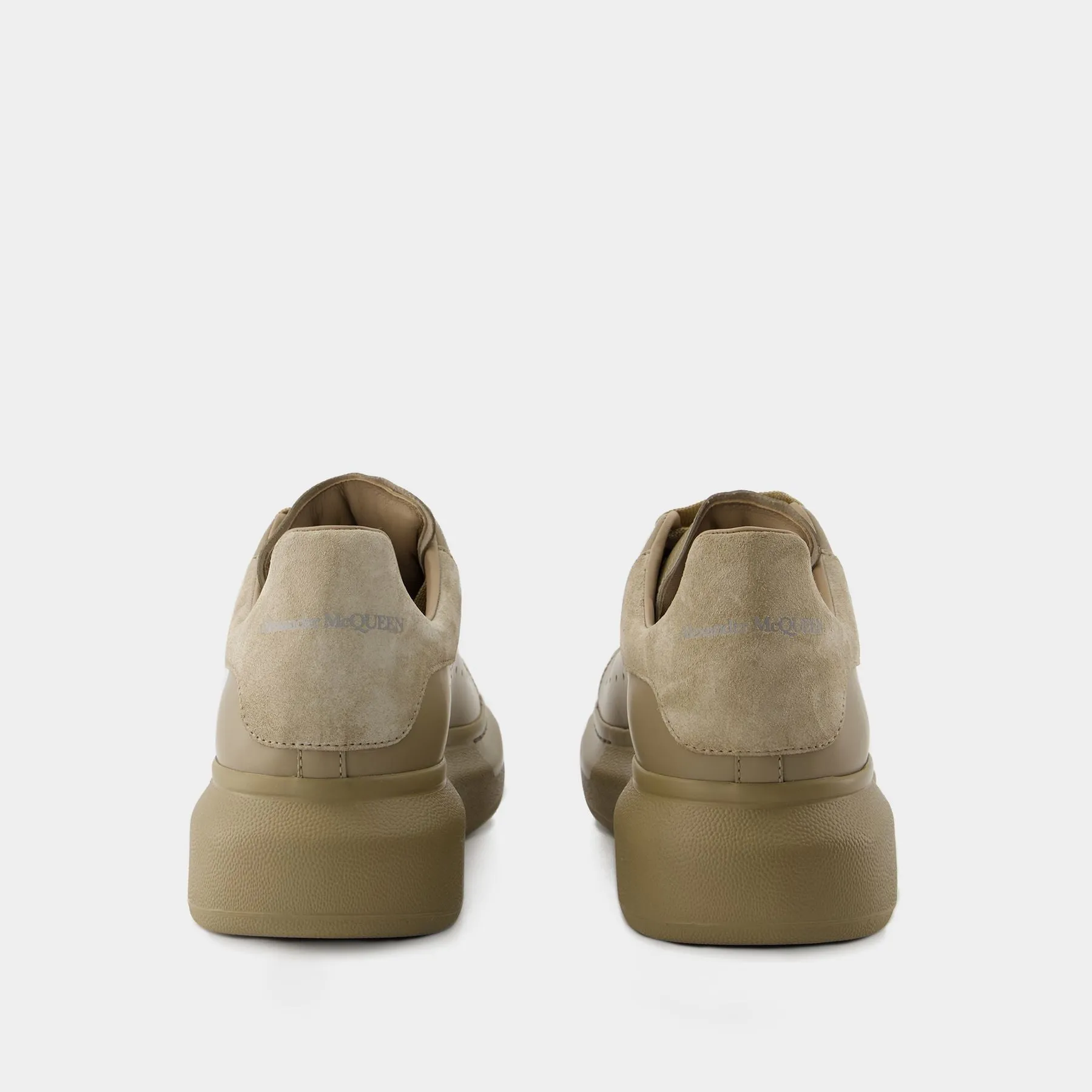 Alexander McQueen  Oversized Sneakers - Alexander McQueen - Leather - Brown