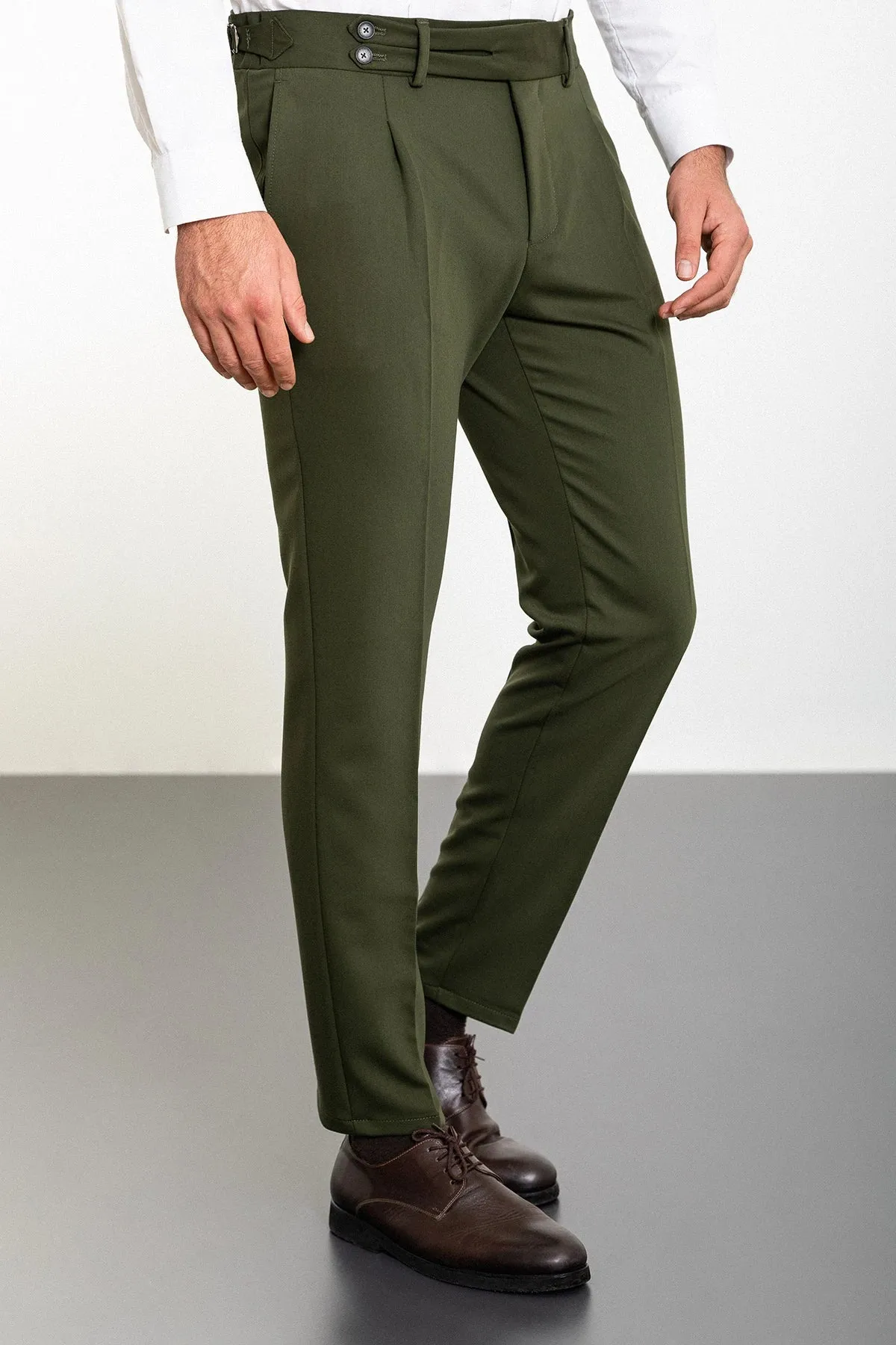 Bojoni Omaha Straight Slim Fit Pleated Belt Detailed Buckle Khaki Trousers