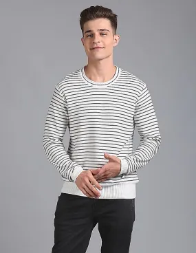 GAP Men White Pullover With All Over Stripe Pattern