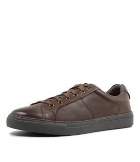 JULIUS MARLOW Chase Washed Tan Leather Sneakers