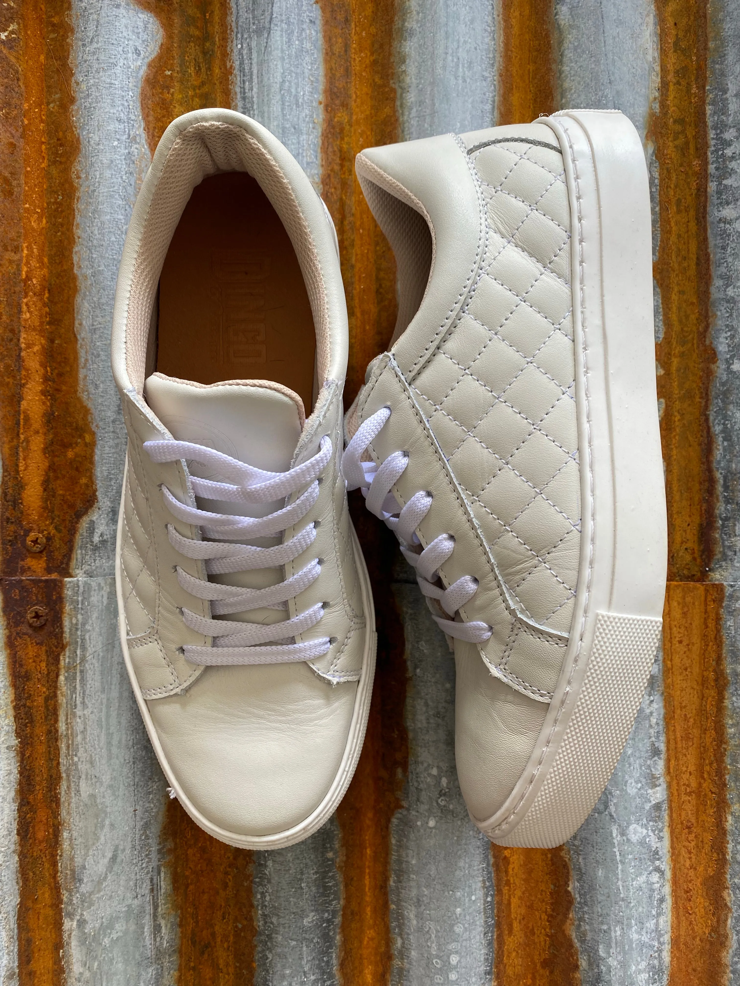 Valley White Leather Lo-Top Sneakers (DS)