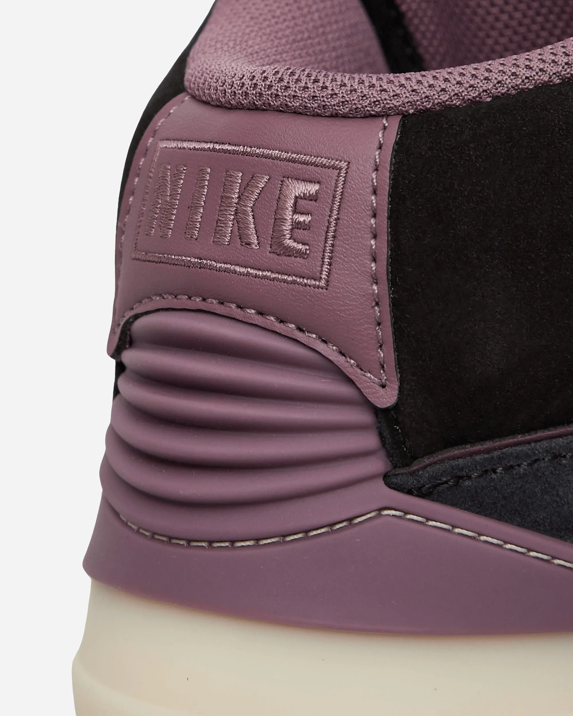 WMNS Air Jordan 2 Retro Sneakers Off Noir / Sky J Mauve